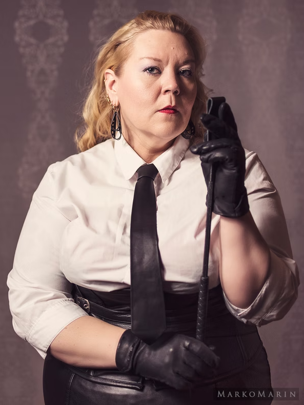 Lady Muse gallery image 24