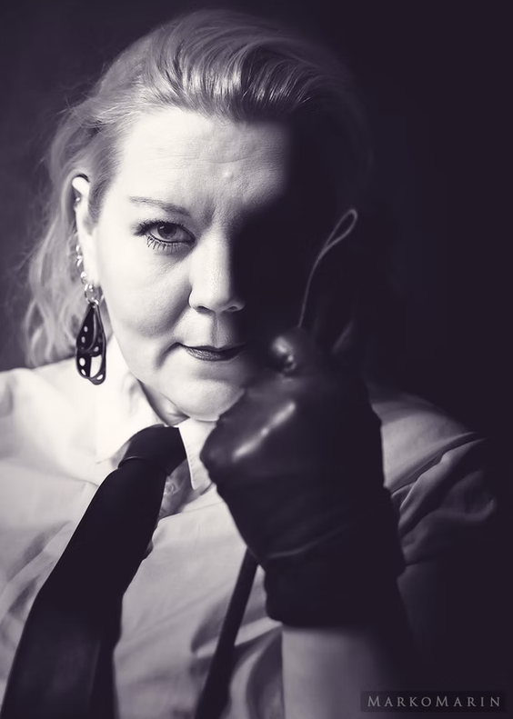 Lady Muse gallery image 4